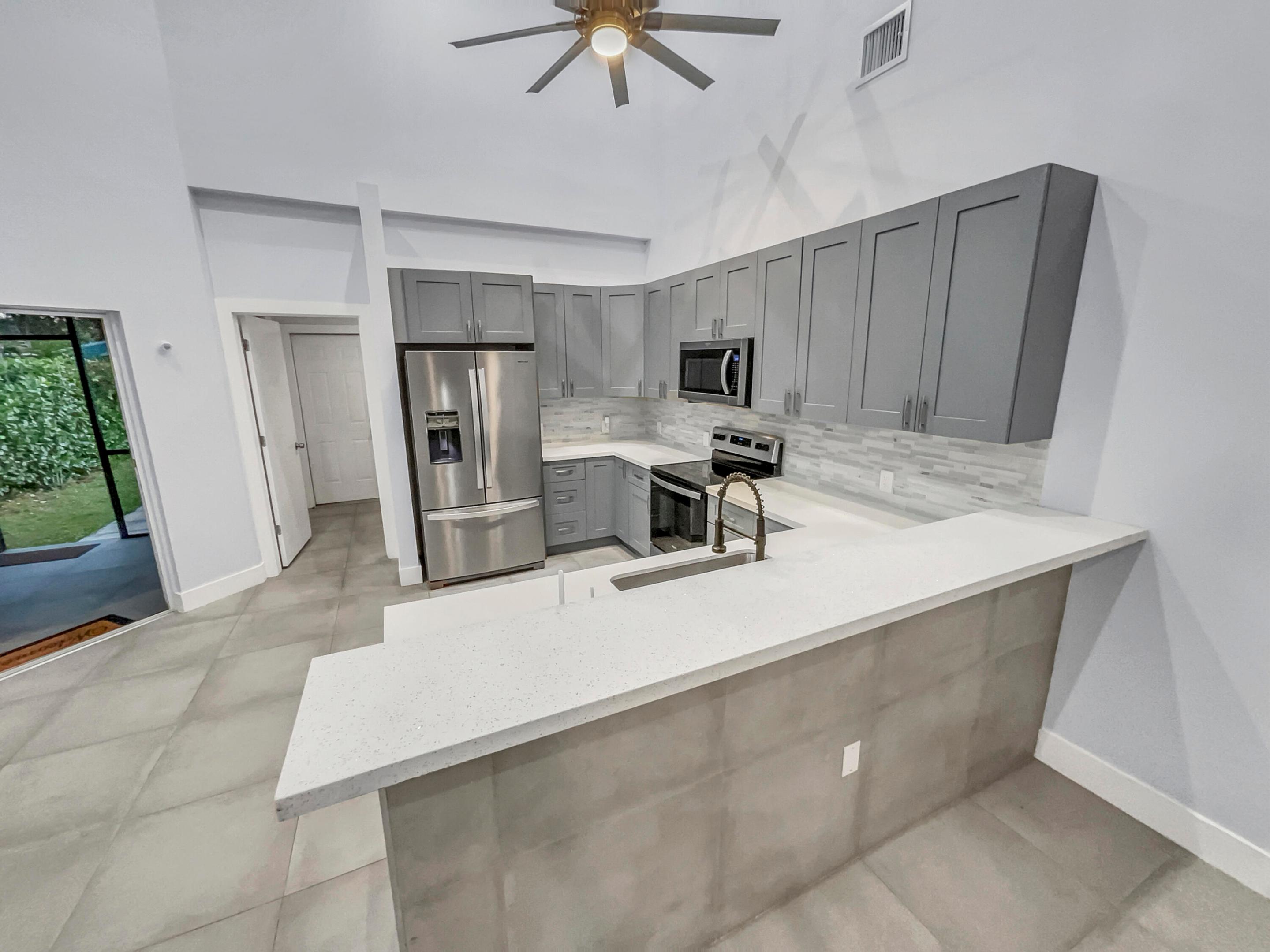 F A BARRETTS SUB OF W1/2 - Residential