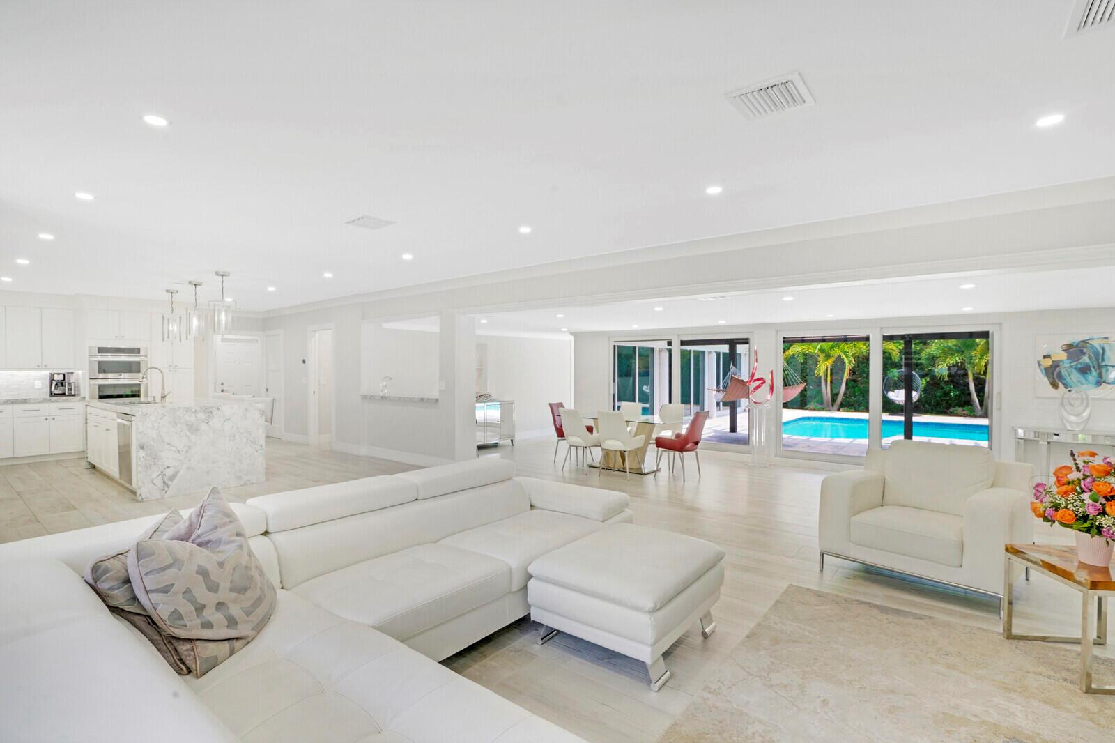 LAKE SHORE ESTATES/LAKE I - Residential