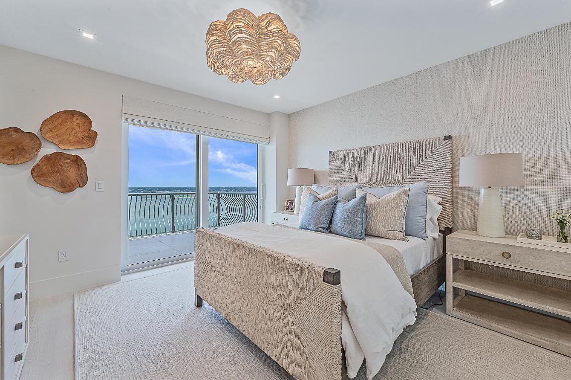 Via Delfino - Residential