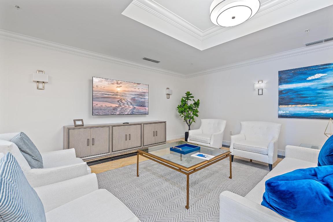 Via Delfino - Residential