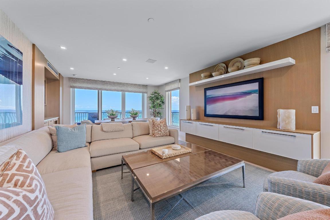 Via Delfino - Residential