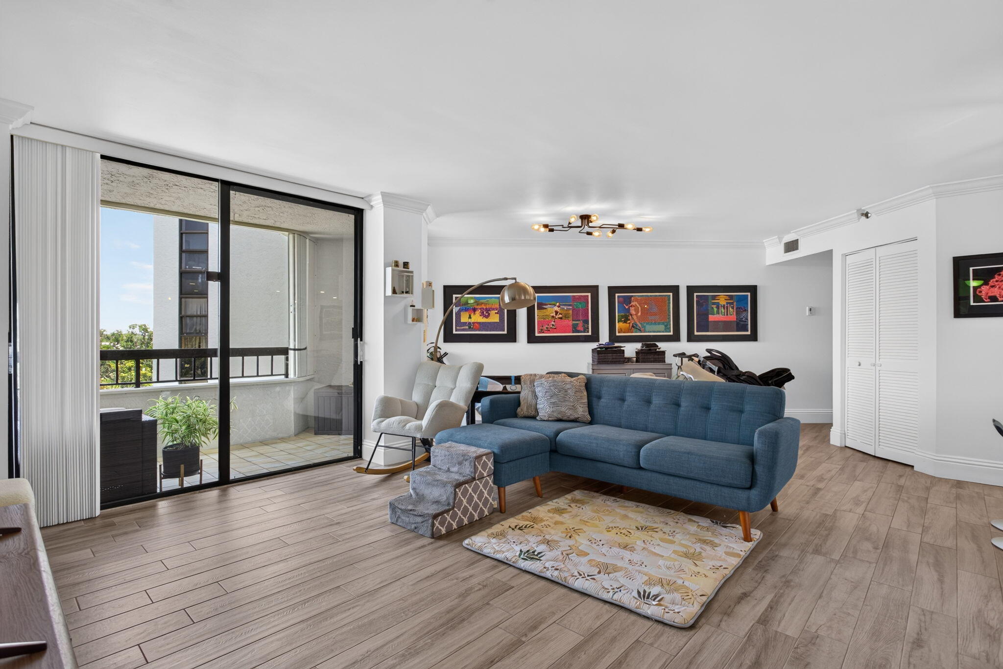 6372 La Costa Drive 501