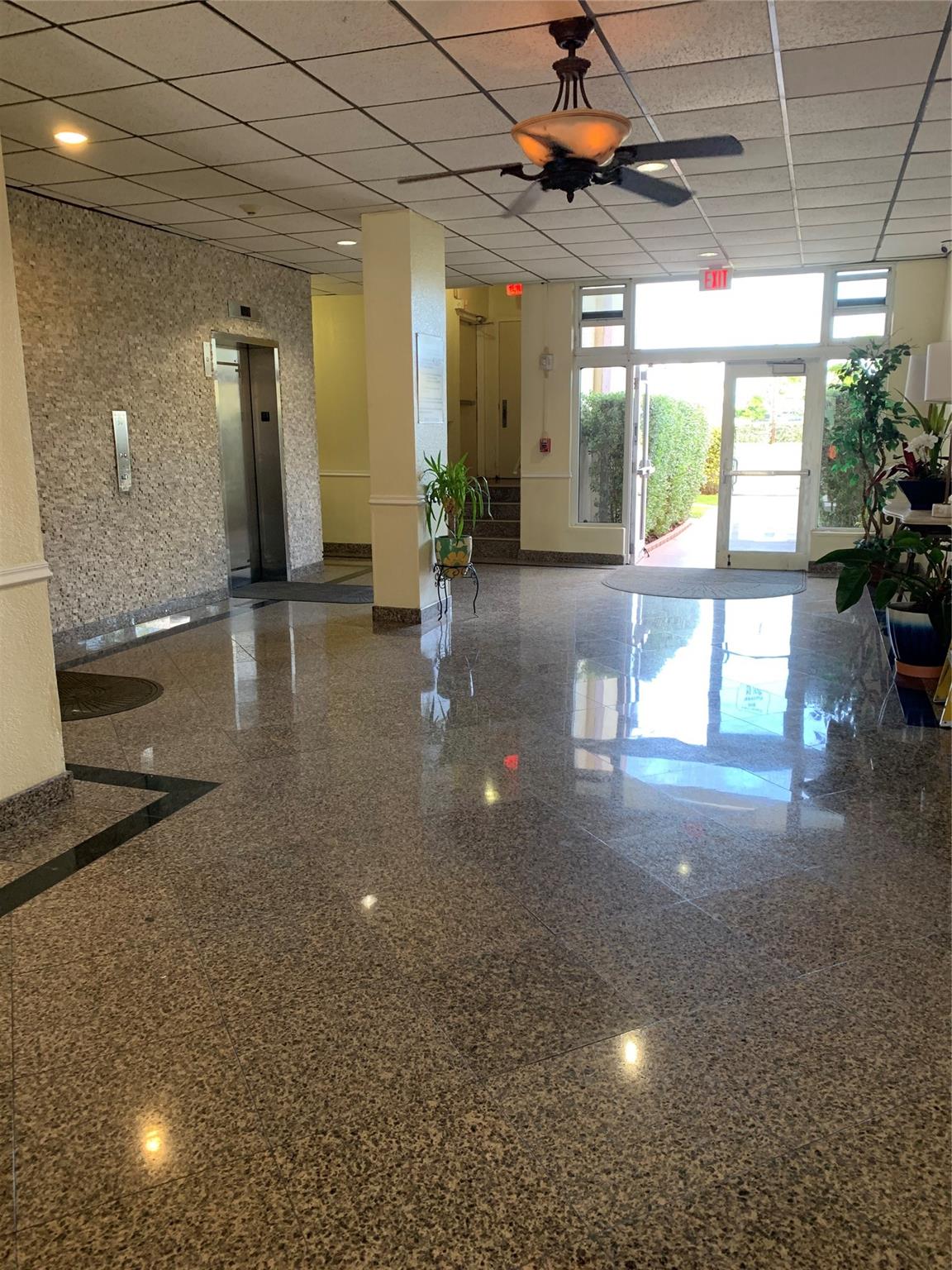 Leisure Beach Condo - Residential Lease