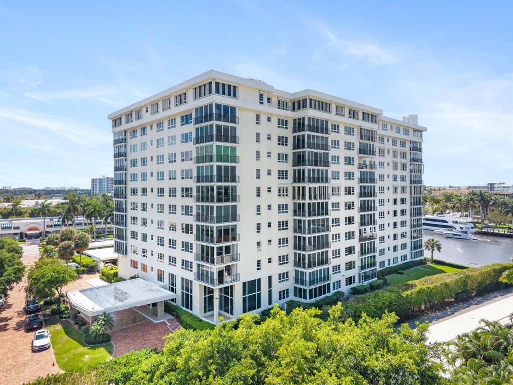 Photo of 50 East Road #3D, Delray Beach, FL 33483 (MLS # B26062725)