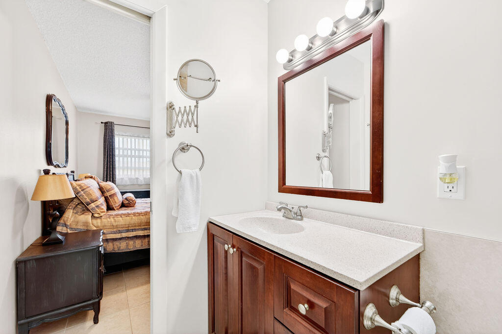 CRESTHAVEN - Residential