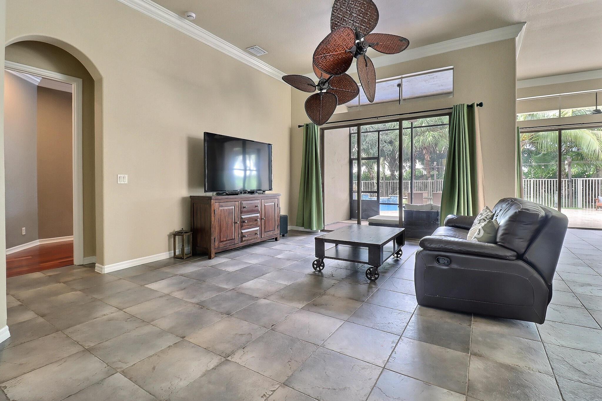 BLACK DIAMOND PH 1 - Residential Lease