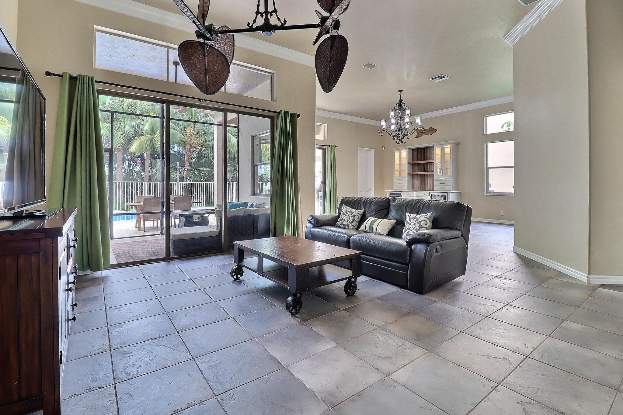 BLACK DIAMOND PH 1 - Residential Lease