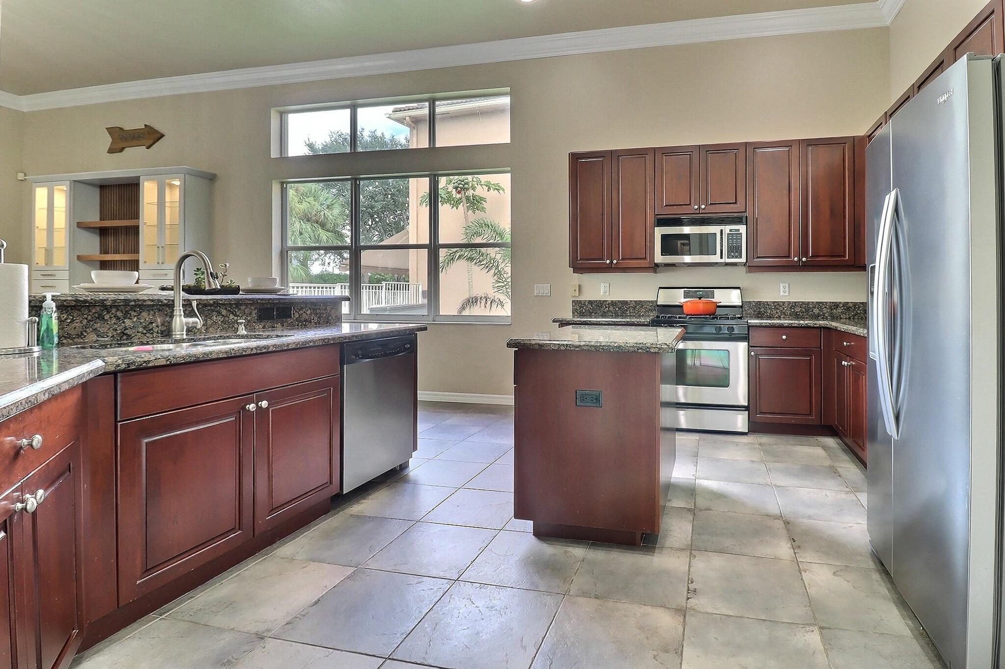 BLACK DIAMOND PH 1 - Residential Lease