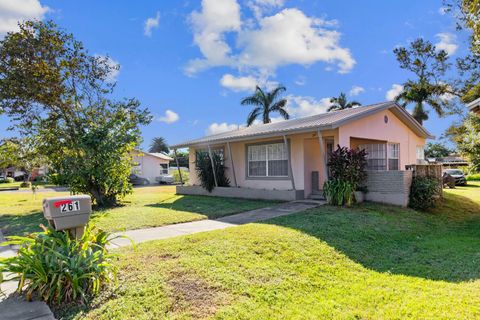 A home in Pahokee