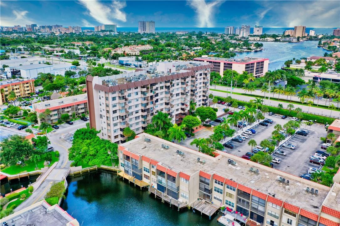 Island Club - Residential