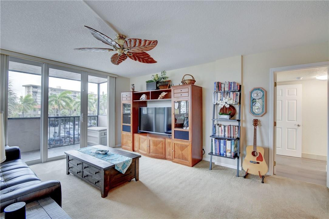 Island Club - Residential