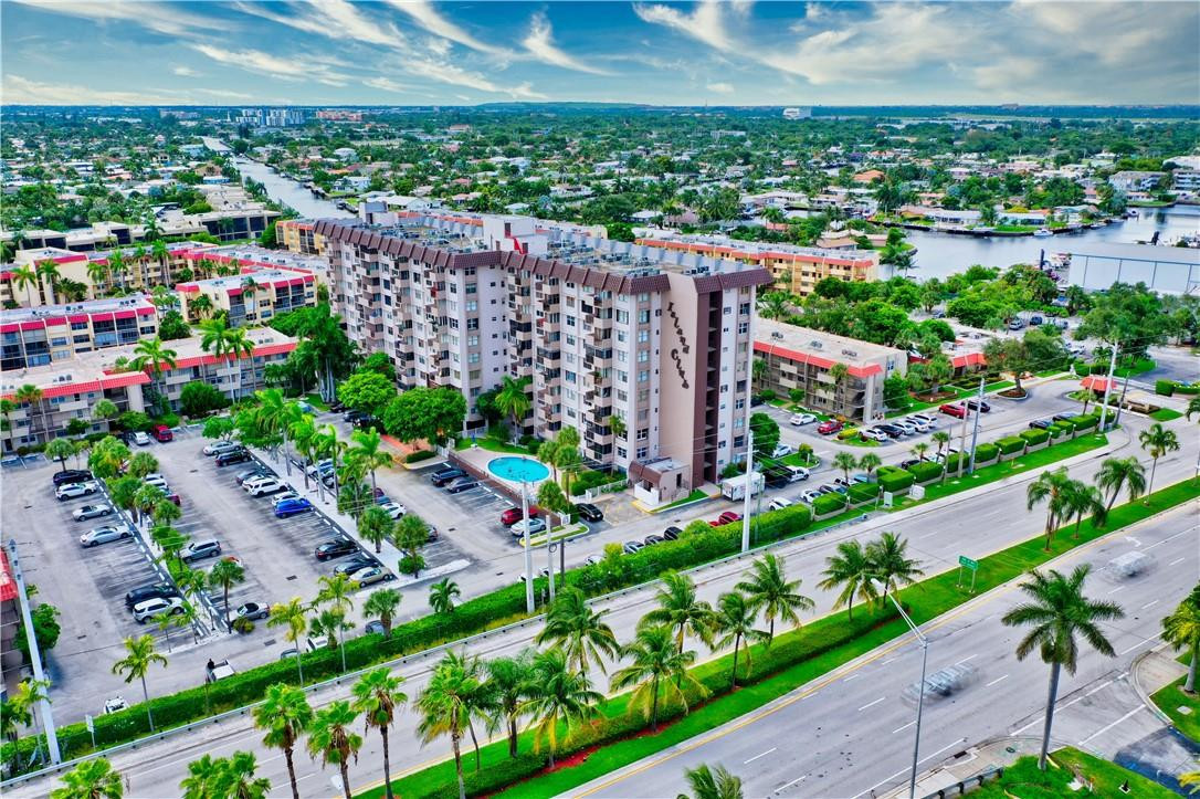 Island Club - Residential