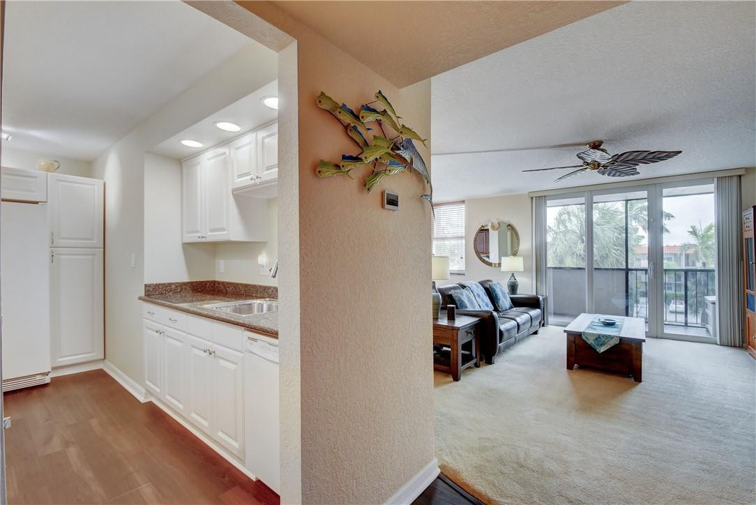 Island Club - Residential