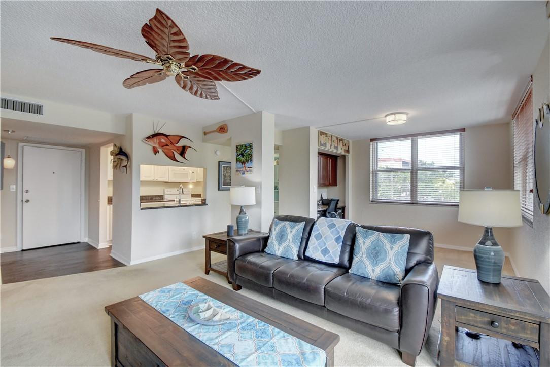 Island Club - Residential