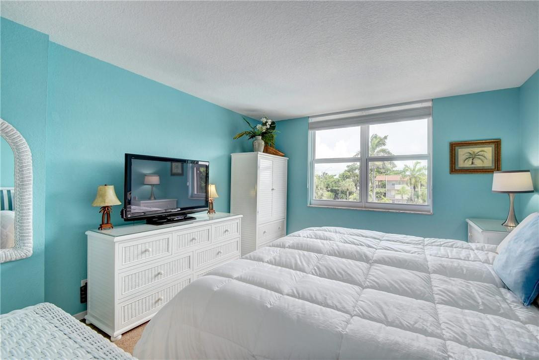 Island Club - Residential