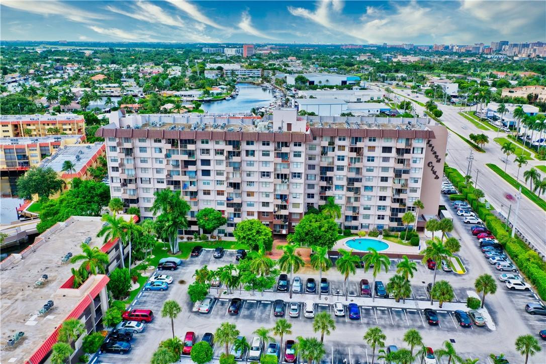 Island Club - Residential