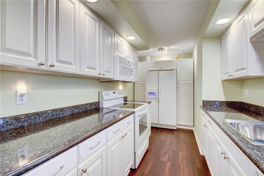 Island Club - Residential