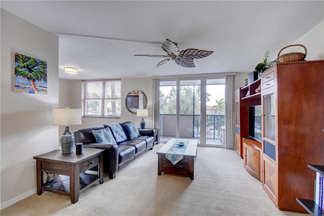 Island Club - Residential