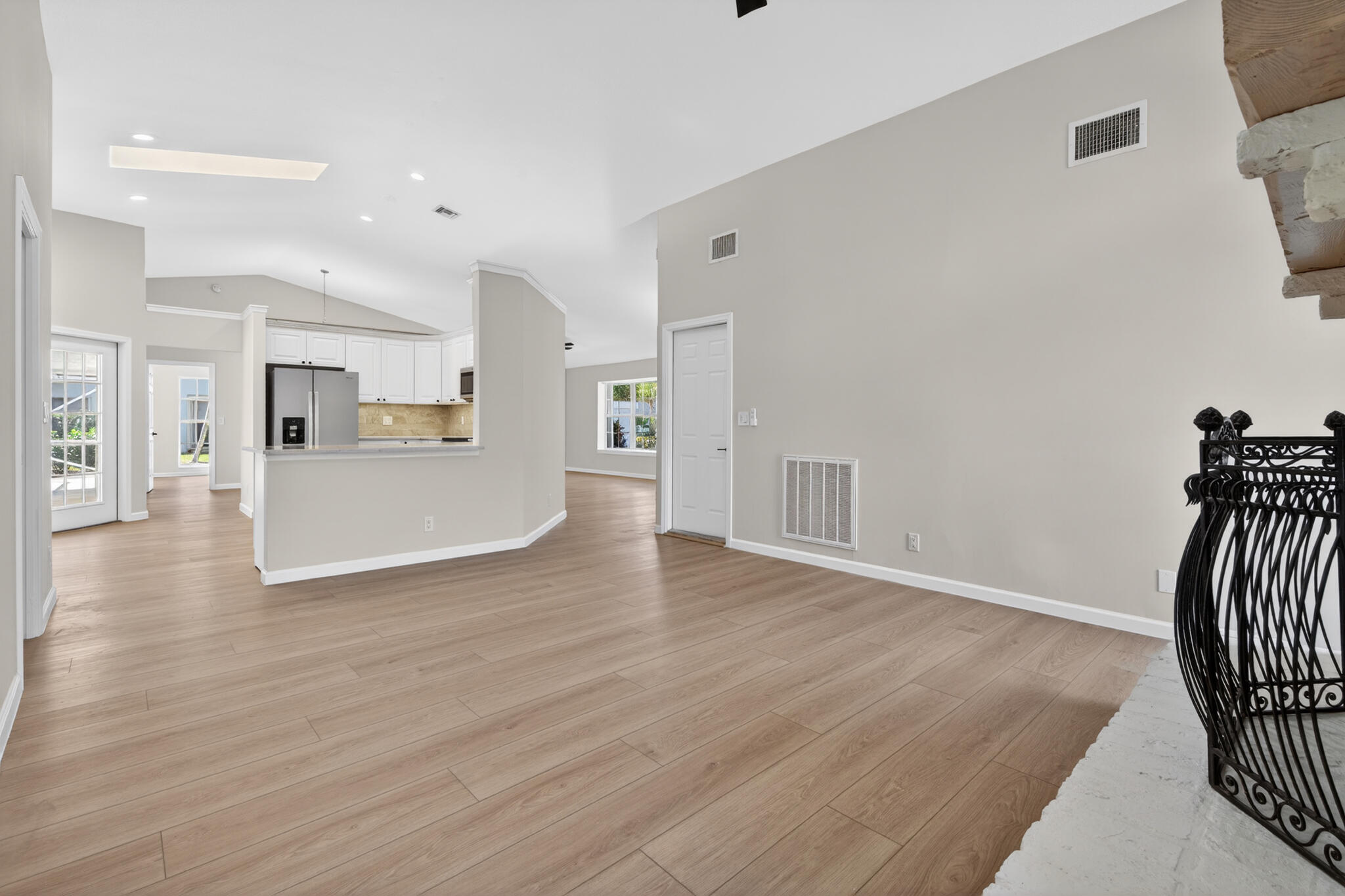 SUGAR POND MANOR OF WELLINGTON - Residential