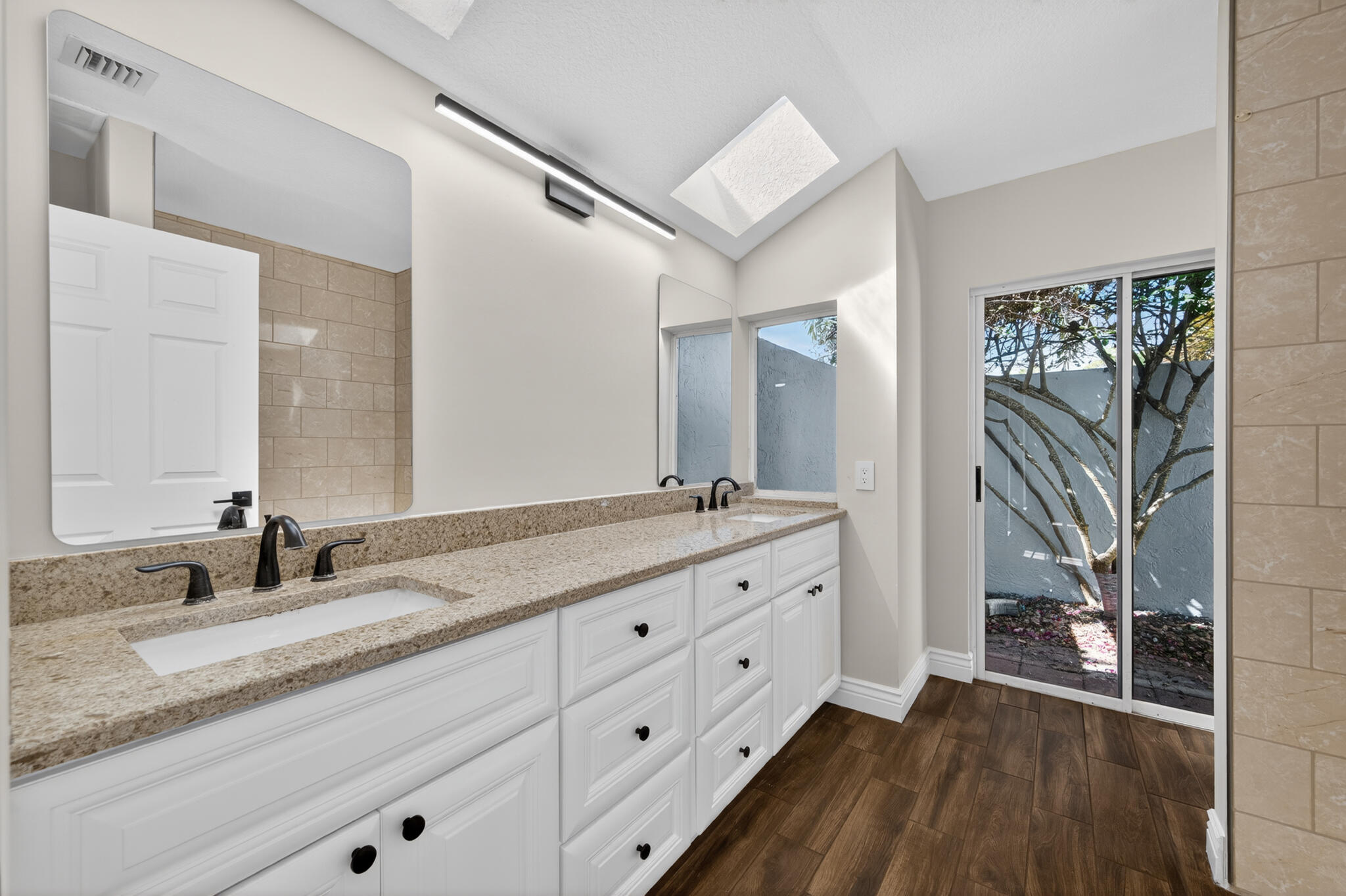 SUGAR POND MANOR OF WELLINGTON - Residential