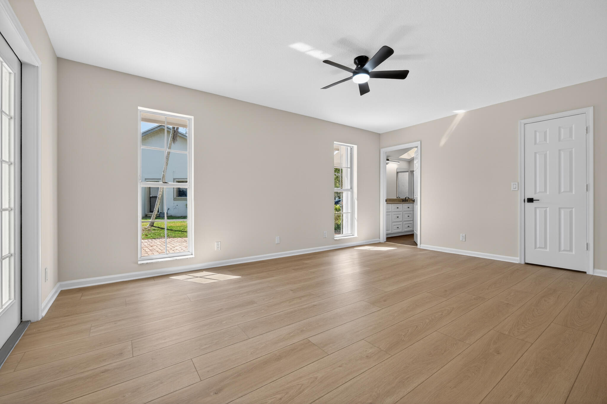 SUGAR POND MANOR OF WELLINGTON - Residential