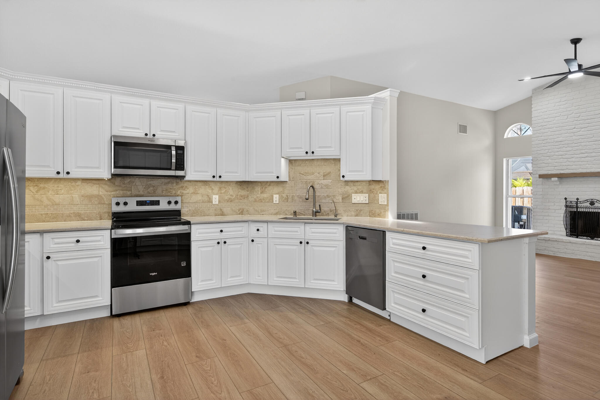 SUGAR POND MANOR OF WELLINGTON - Residential