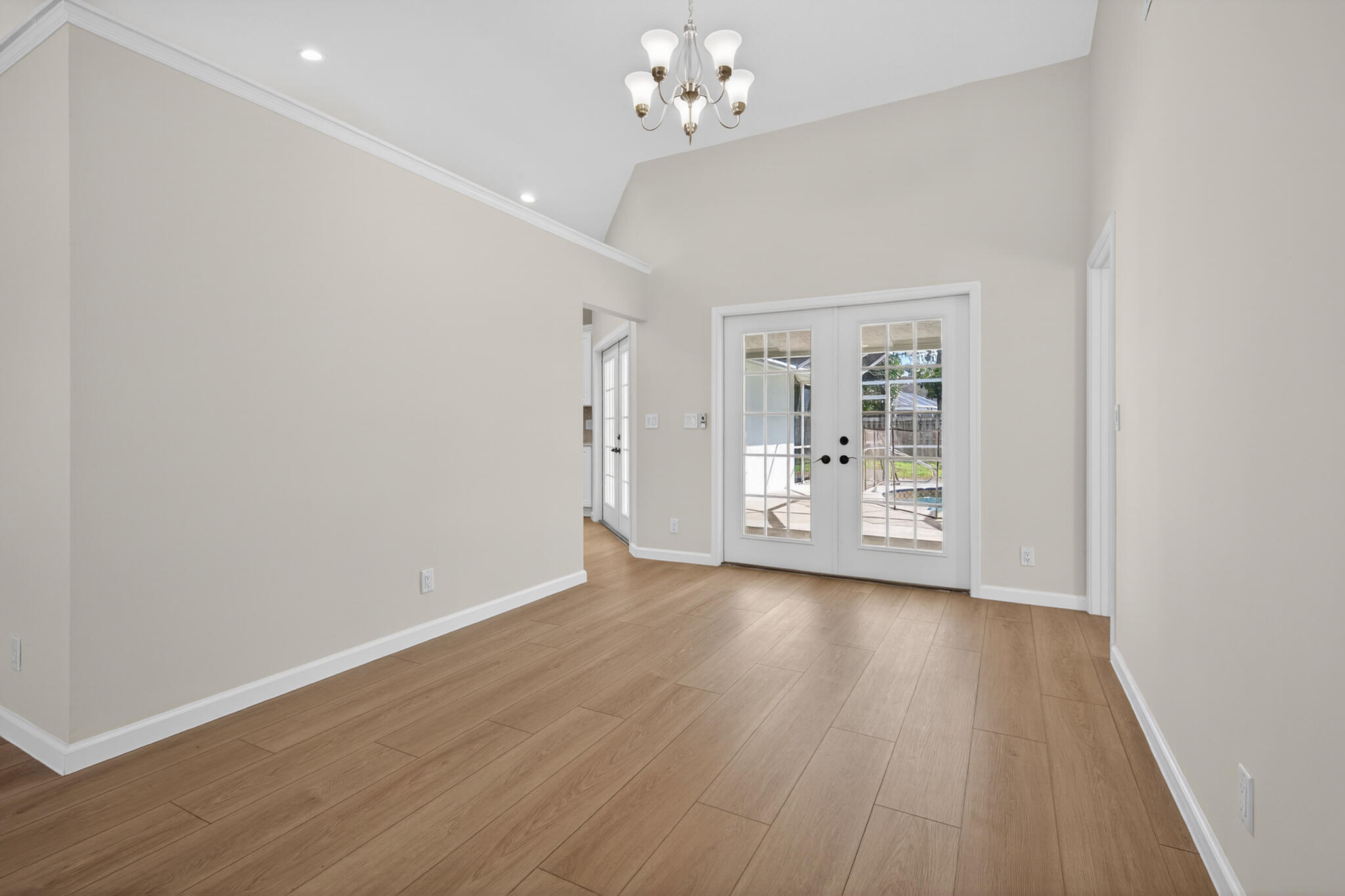 SUGAR POND MANOR OF WELLINGTON - Residential