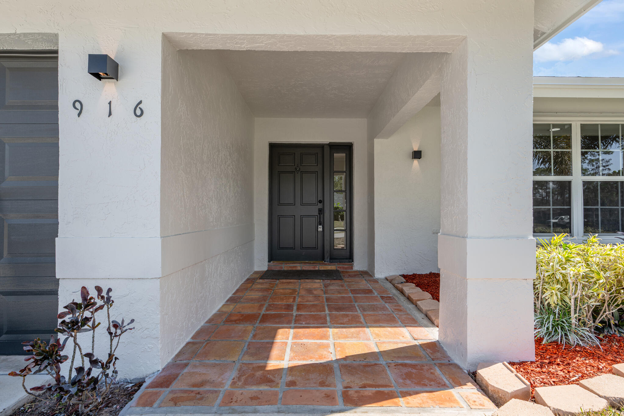 SUGAR POND MANOR OF WELLINGTON - Residential