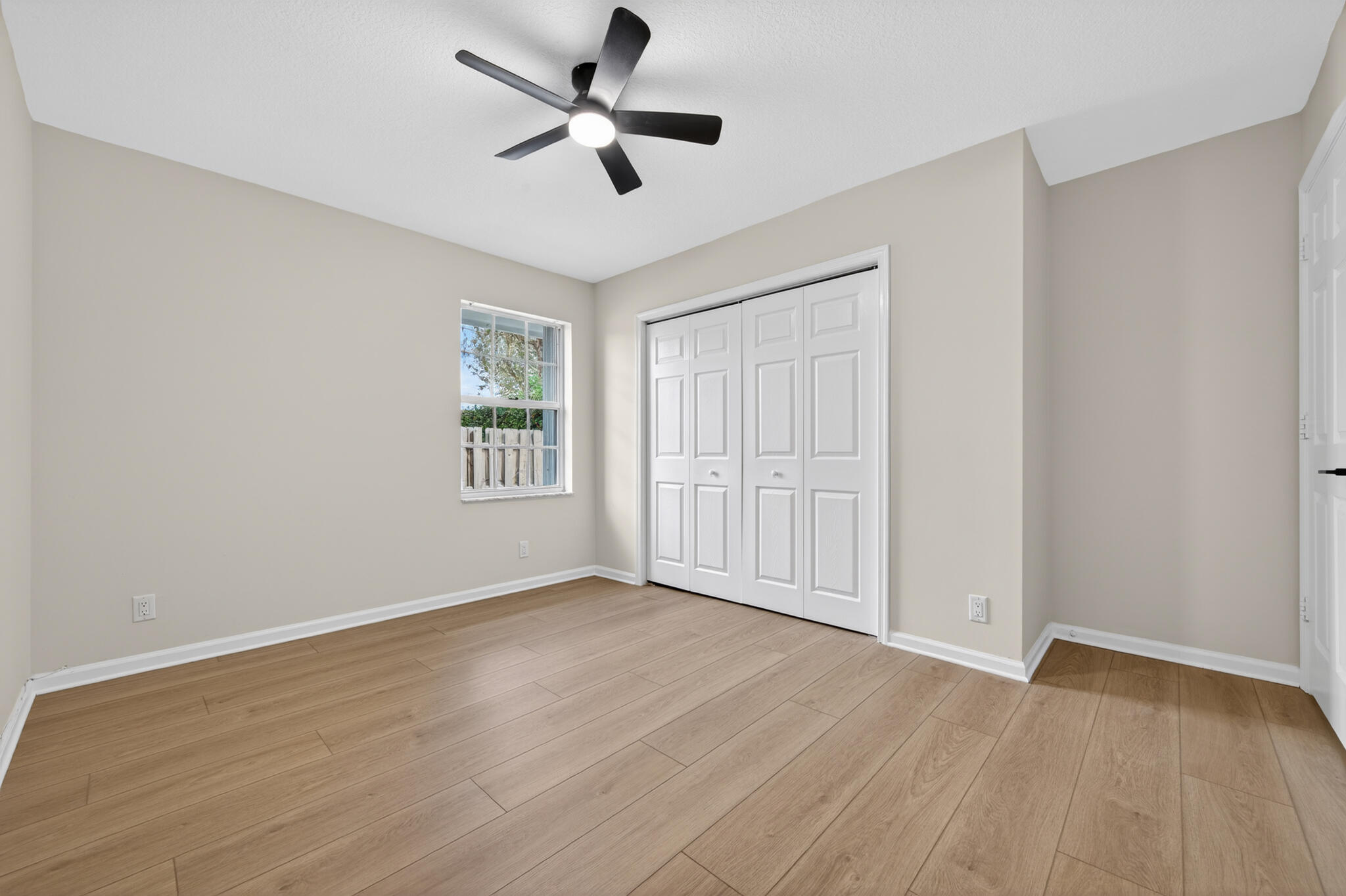 SUGAR POND MANOR OF WELLINGTON - Residential