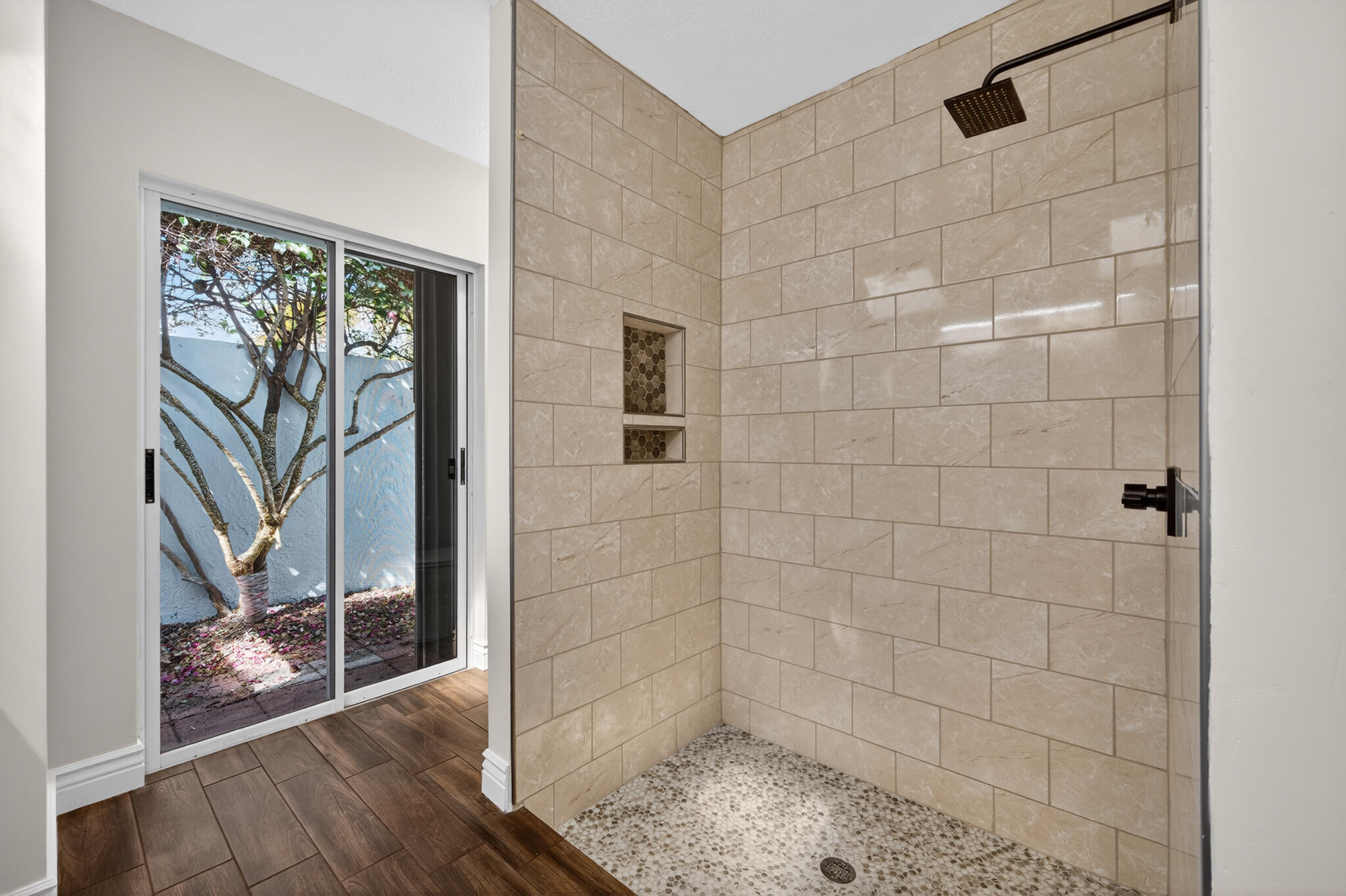 SUGAR POND MANOR OF WELLINGTON - Residential