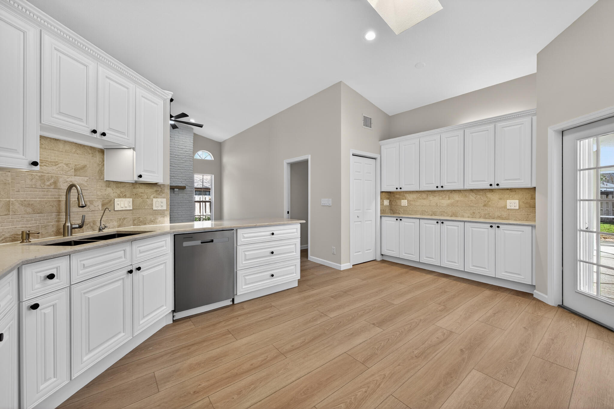 SUGAR POND MANOR OF WELLINGTON - Residential