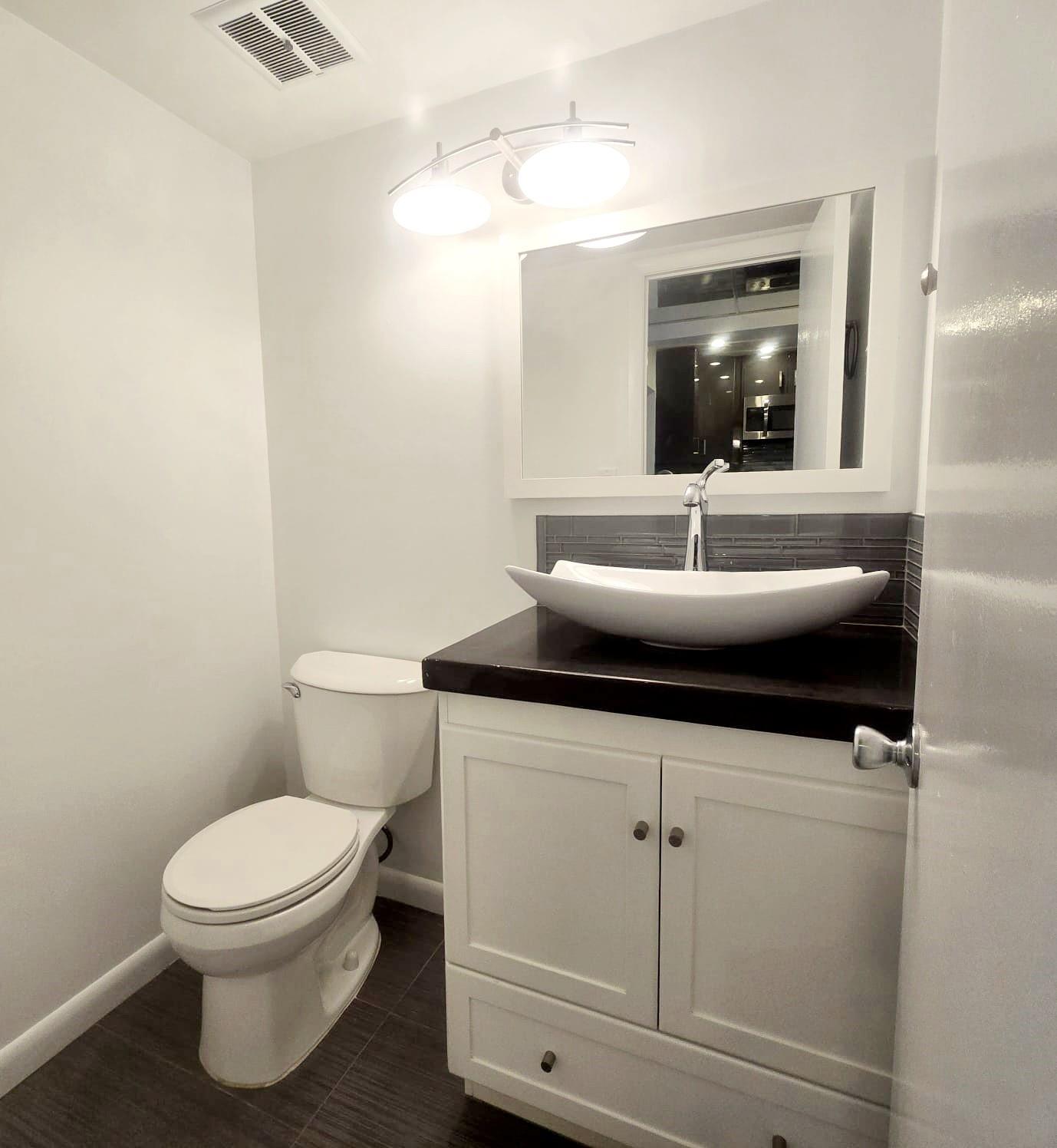 POLYNESIAN GARDENS CONDOM - Residential Lease