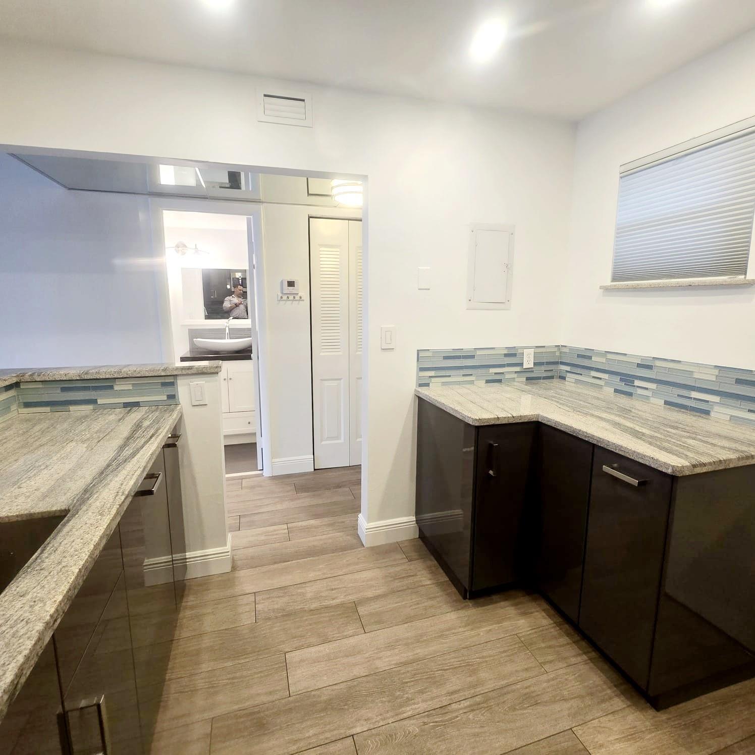 POLYNESIAN GARDENS CONDOM - Residential Lease