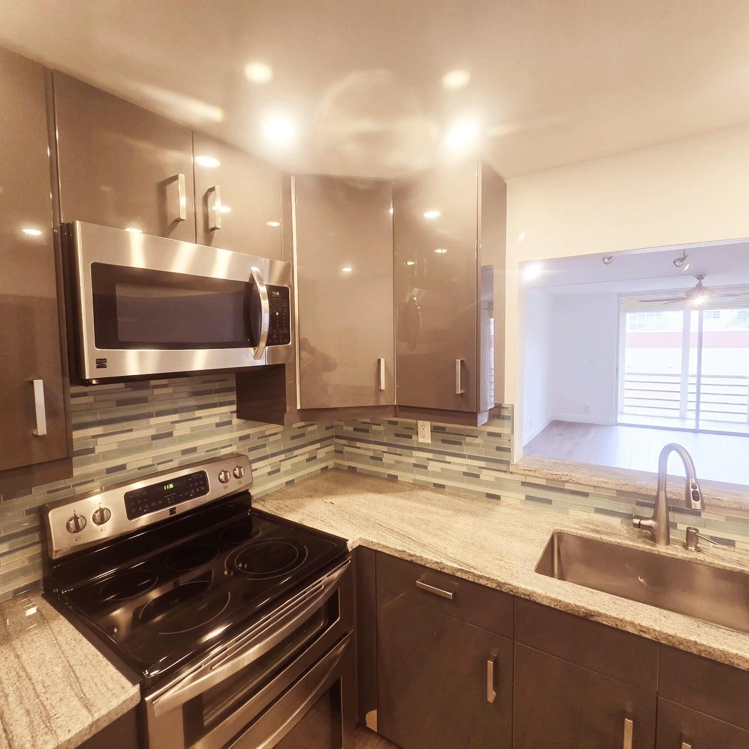 POLYNESIAN GARDENS CONDOM - Residential Lease