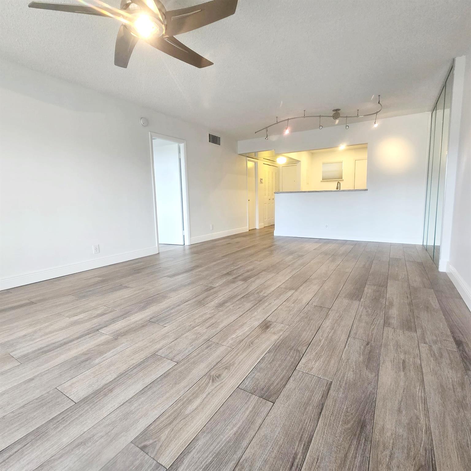 POLYNESIAN GARDENS CONDOM - Residential Lease