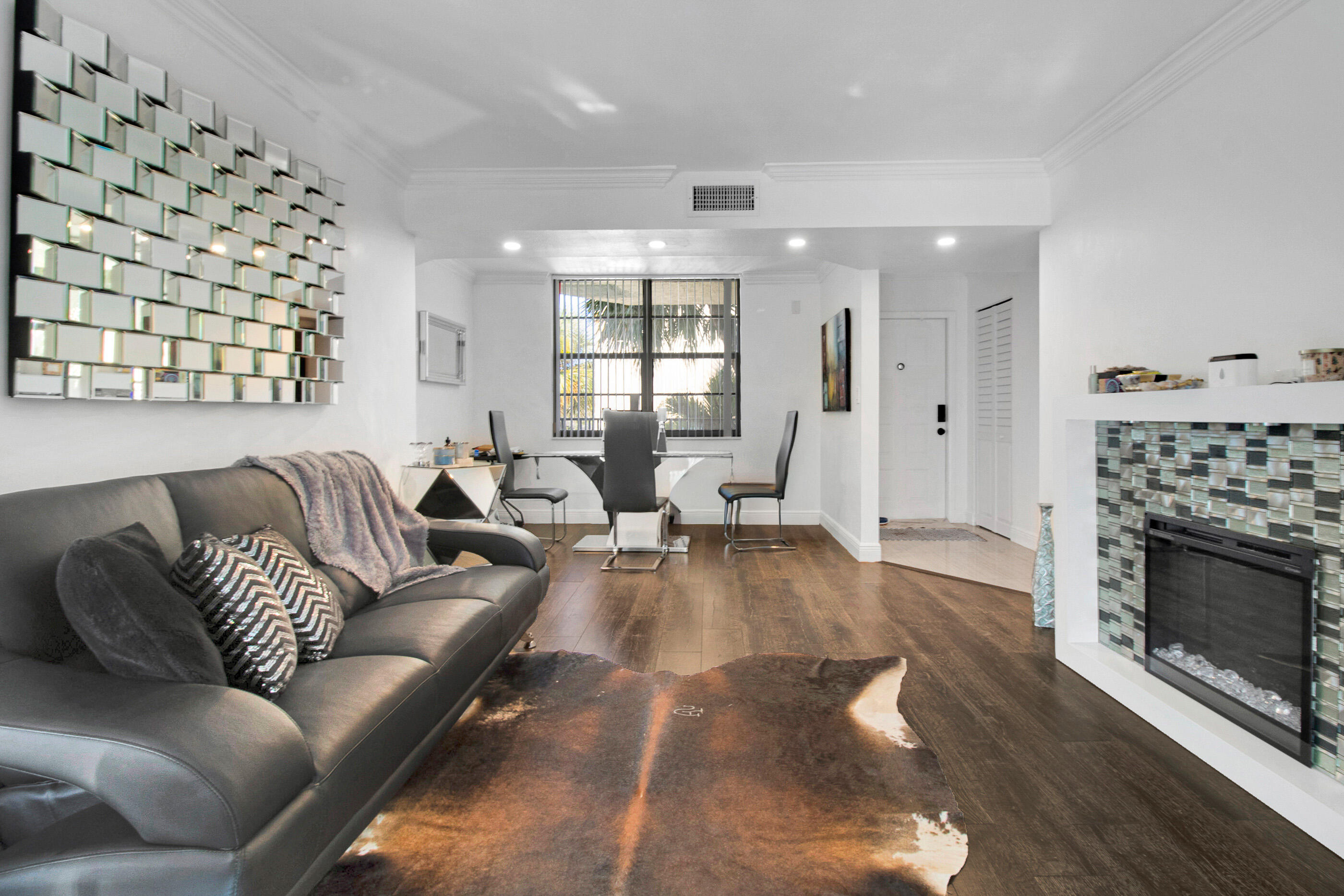 BLUE LAKE APTS CONDO - Residential