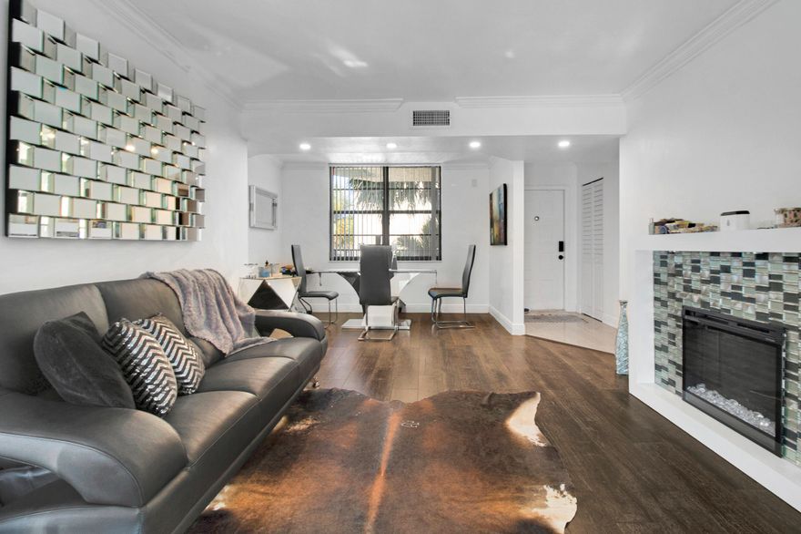 Move right in to this beautiful 1 bedroom and 1.5 baths unit, with upgraded kitchen, washer/dryer, baths, floors and freshly painted. Great location convenient to shopping, 95 access, turnpike .Building had recent assessment paid by the owner ,new roof and exterior. Complex has a pool and gym. unit has 2 convenient assigned parking spaces. Storage locker outside unit. Watch beautiful sunrises from your balcony. All furnishings are negotiable.