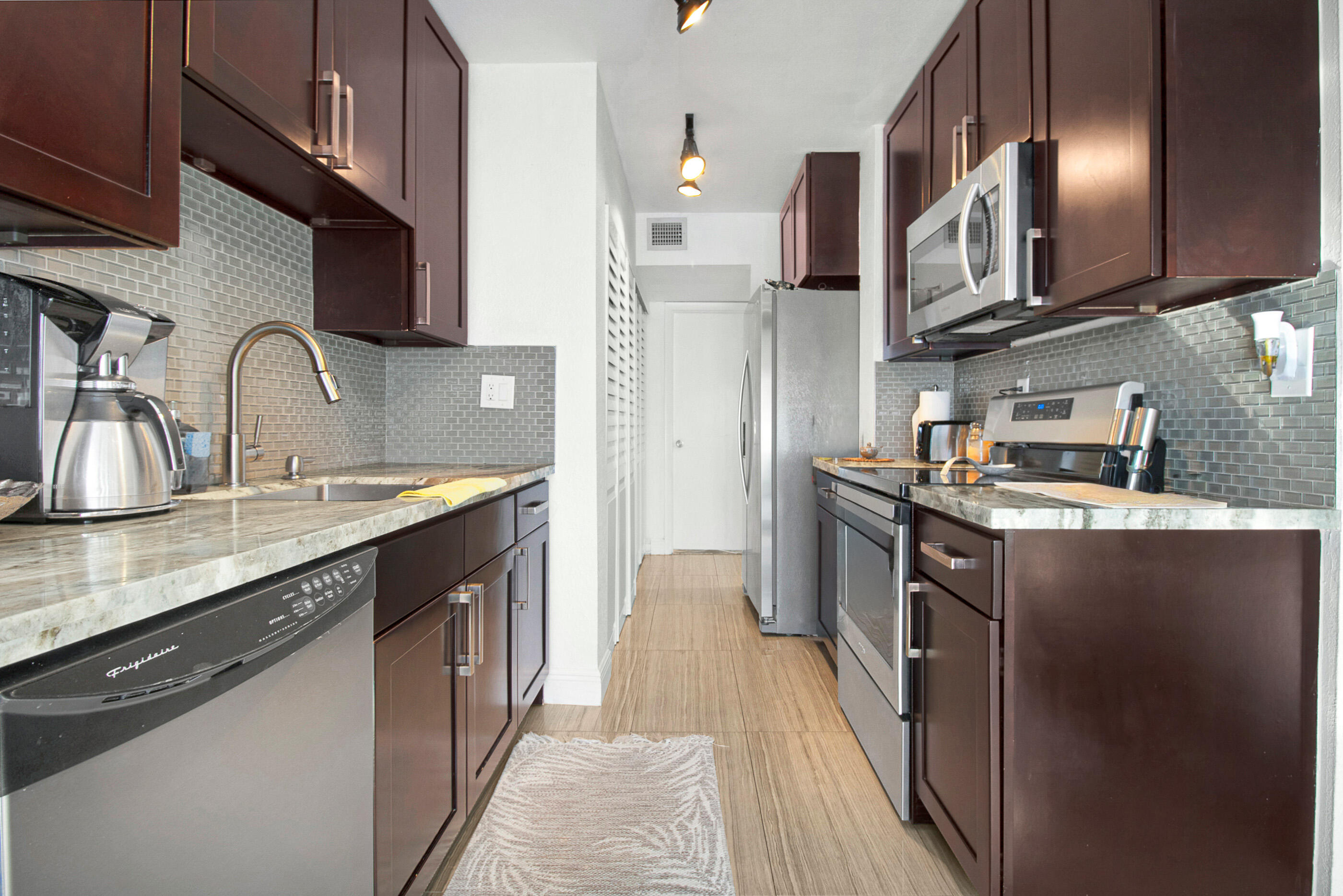 BLUE LAKE APTS CONDO - Residential