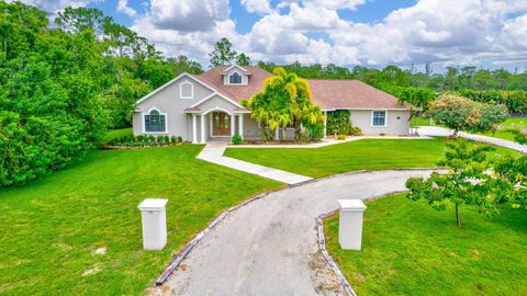 A home in Loxahatchee