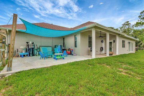 A home in Loxahatchee