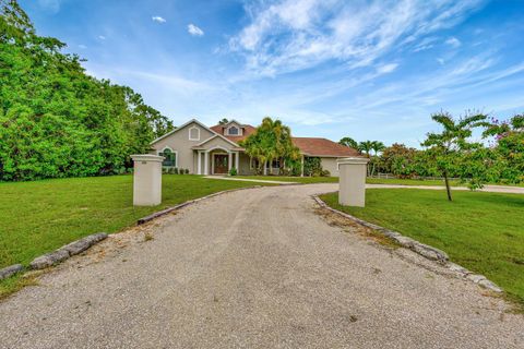 A home in Loxahatchee