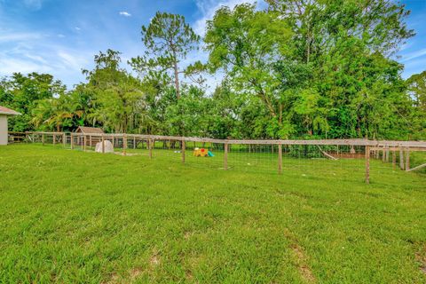 A home in Loxahatchee