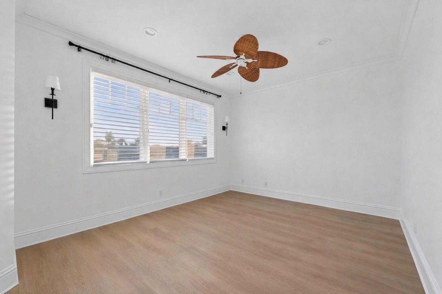 LAKE ROGERS ISLE UNIT D - Residential