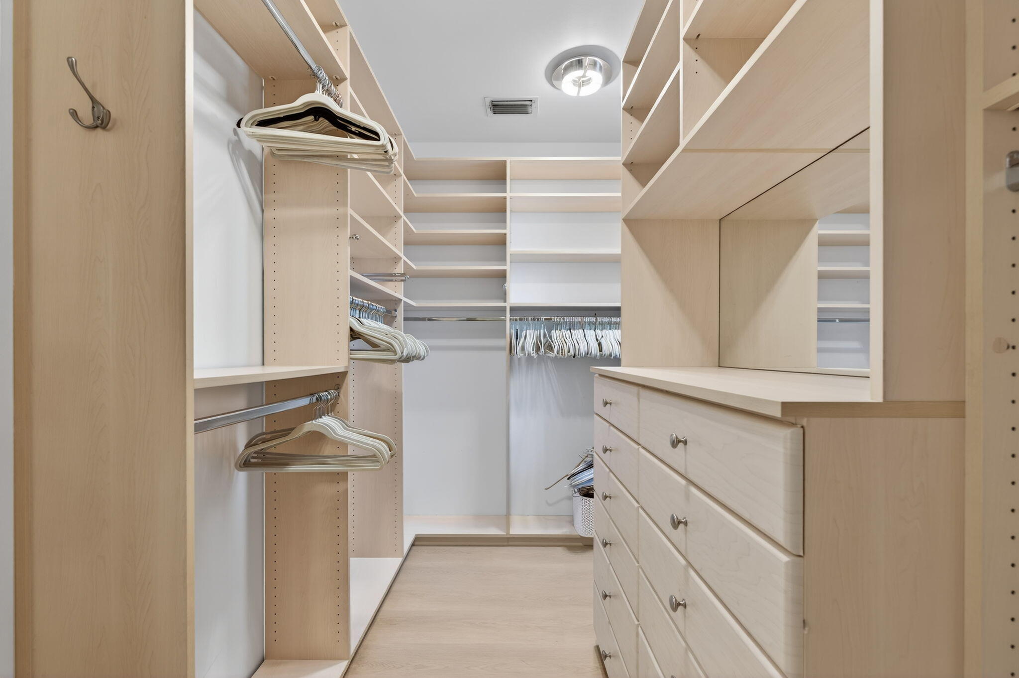 LAKE ROGERS ISLE UNIT D - Residential