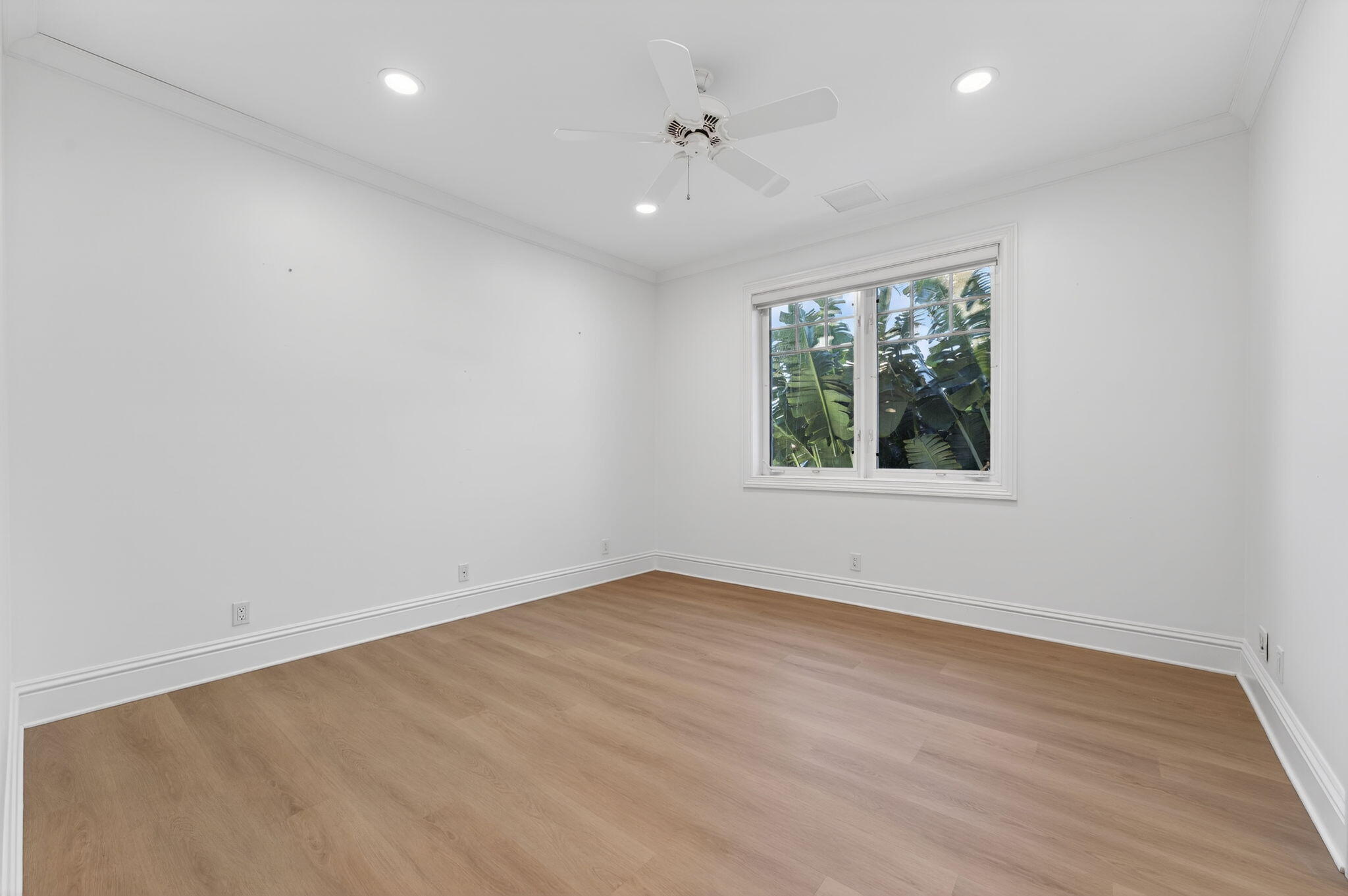 LAKE ROGERS ISLE UNIT D - Residential