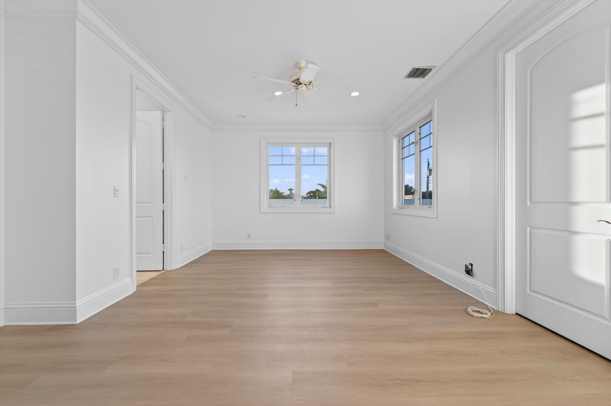 LAKE ROGERS ISLE UNIT D - Residential