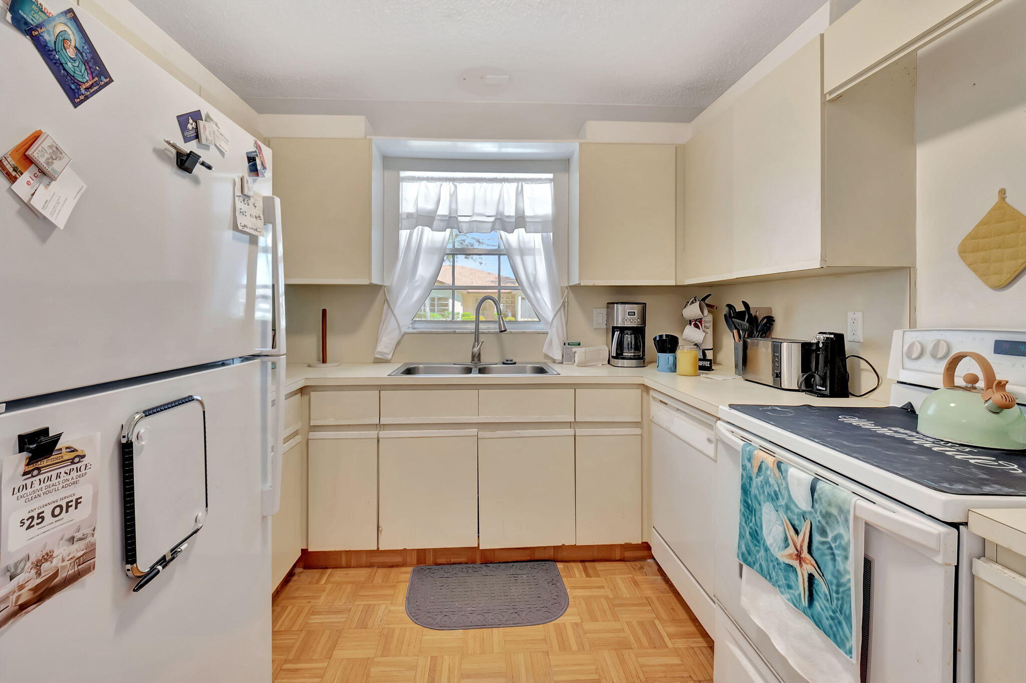 HIGH POINT OF DELRAY WEST CONDO SEC 3 - Residential