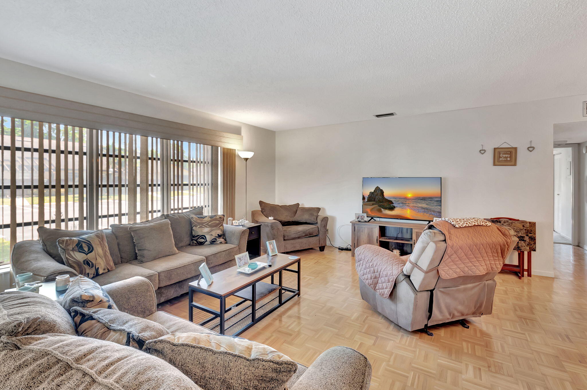 HIGH POINT OF DELRAY WEST CONDO SEC 3 - Residential