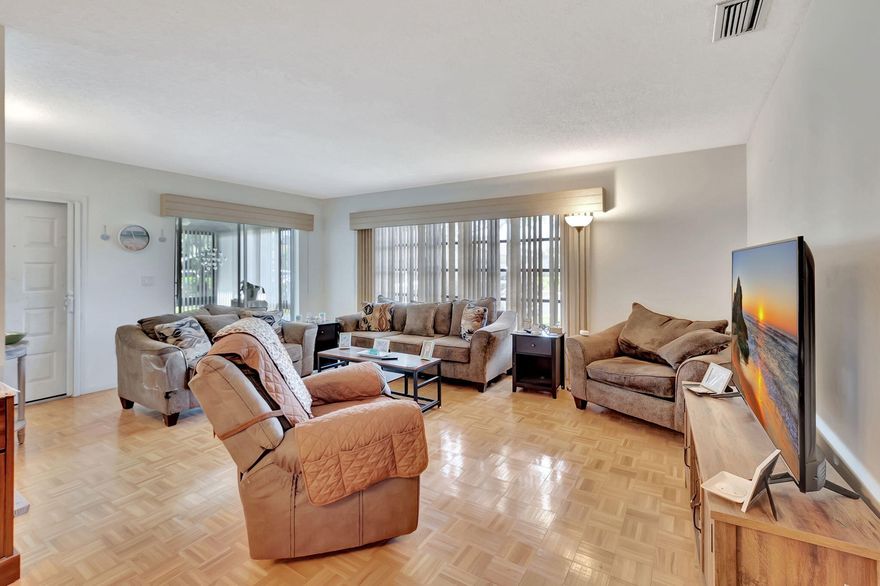 Much sought after corner unit in High Point. minutes away from Atlantic Ave and downtown Delray. 7 miles to the Beach. 2 full bedrooms and 2 full bathrooms with enclosed porch. Incredible amenities include Bocce, Tennis, shuffleboard a beautiful pool and clubhouse.