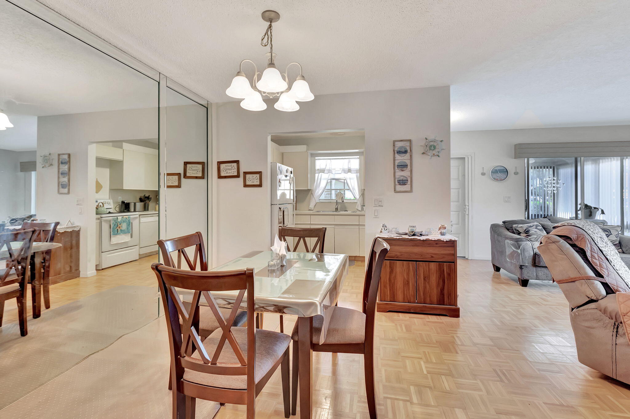 HIGH POINT OF DELRAY WEST CONDO SEC 3 - Residential